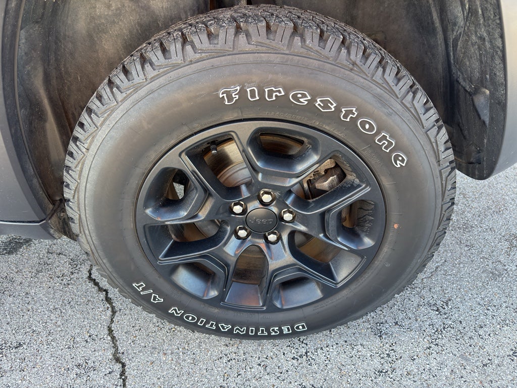 2022 Jeep Cherokee Trailhawk