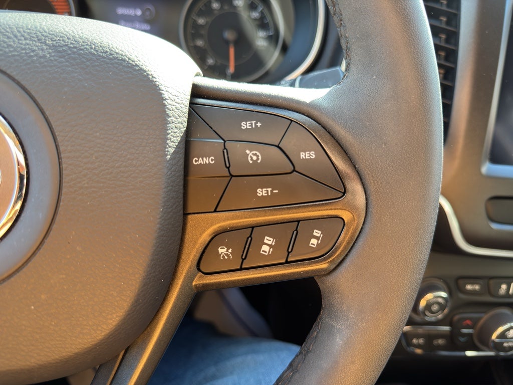 2022 Jeep Cherokee Trailhawk