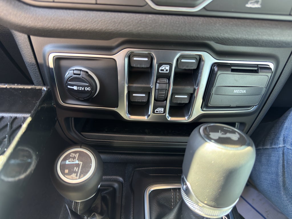 2026 Jeep Wrangler RIGHT HAND DRIVE
