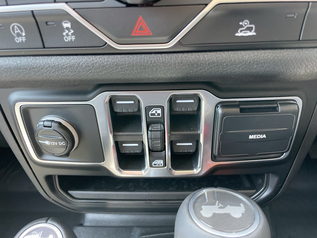 2026 Jeep Wrangler RIGHT HAND DRIVE