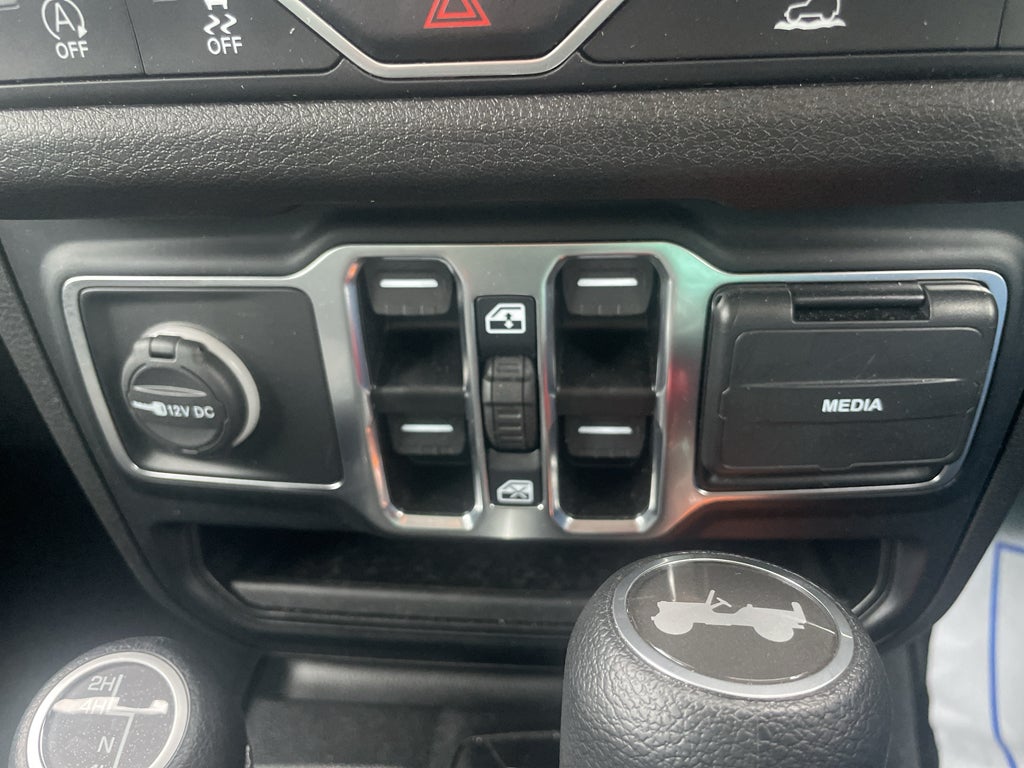 2024 Jeep Wrangler Sport