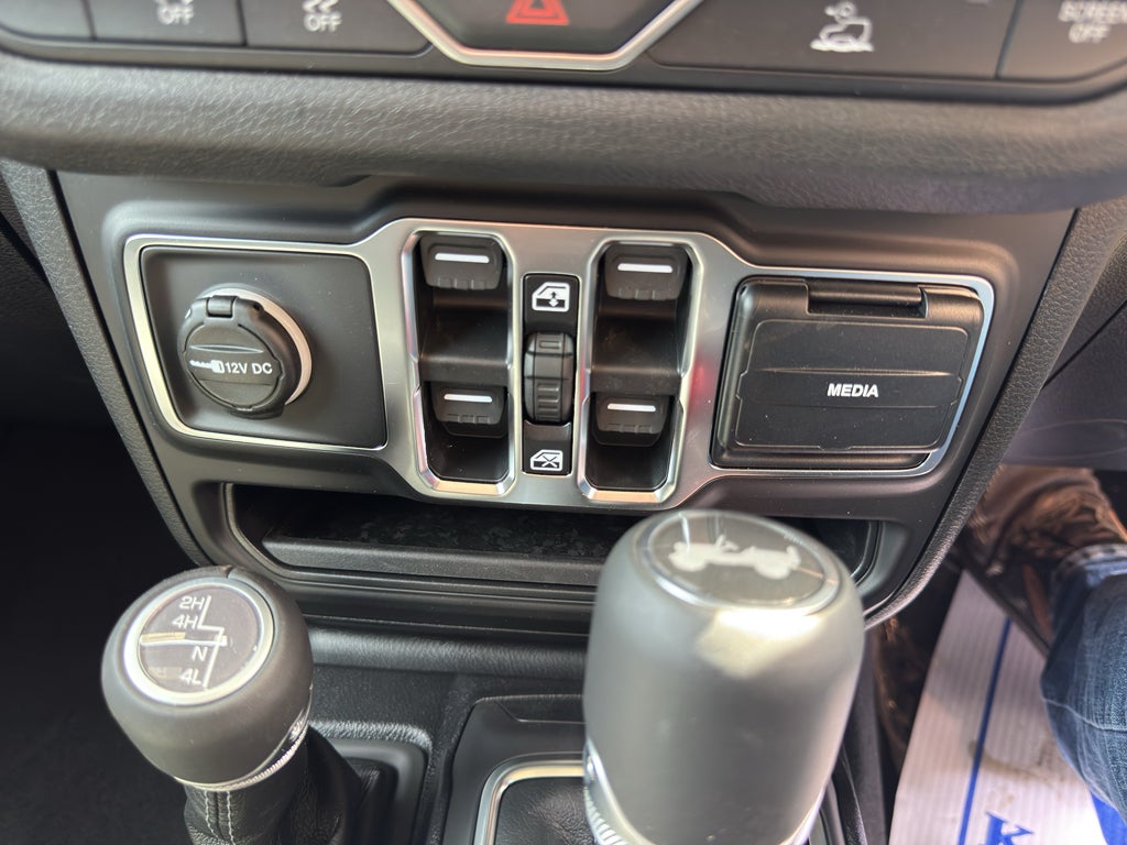 2026 Jeep Wrangler RIGHT HAND DRIVE