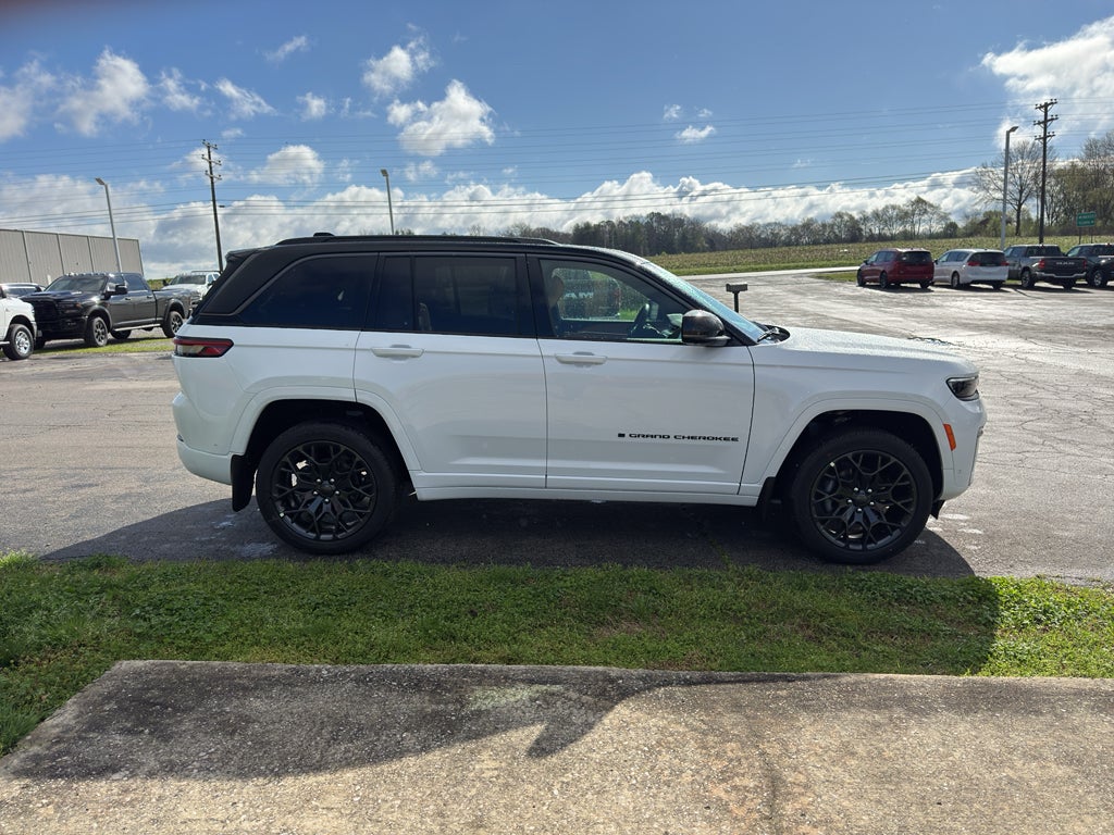 2026 Jeep Grand Cherokee Summit