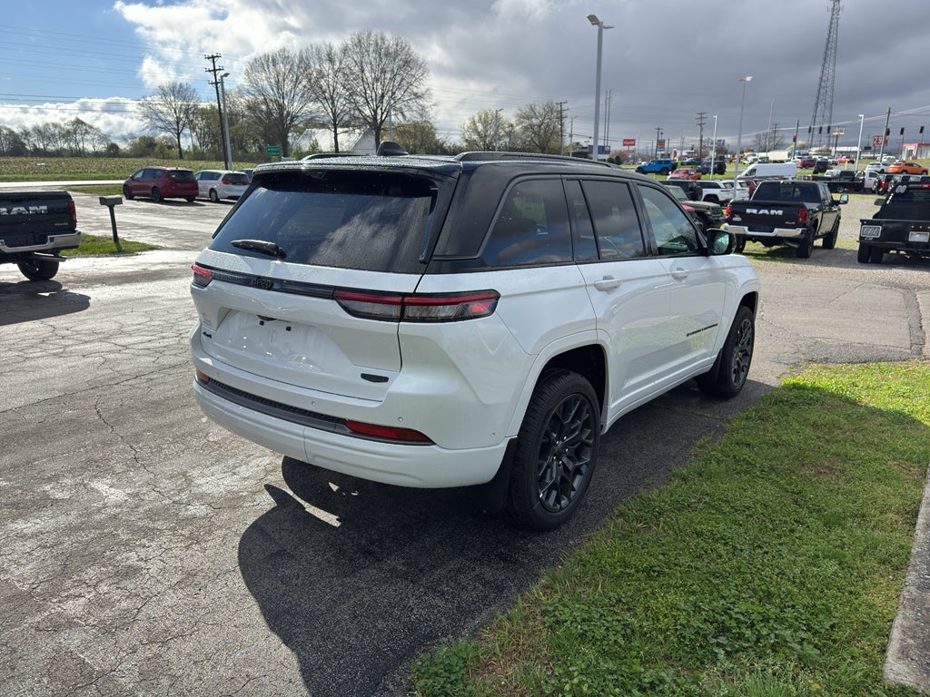 2026 Jeep Grand Cherokee Summit