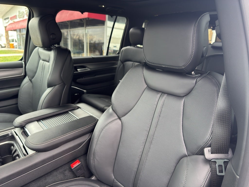 2025 Jeep Wagoneer Series II