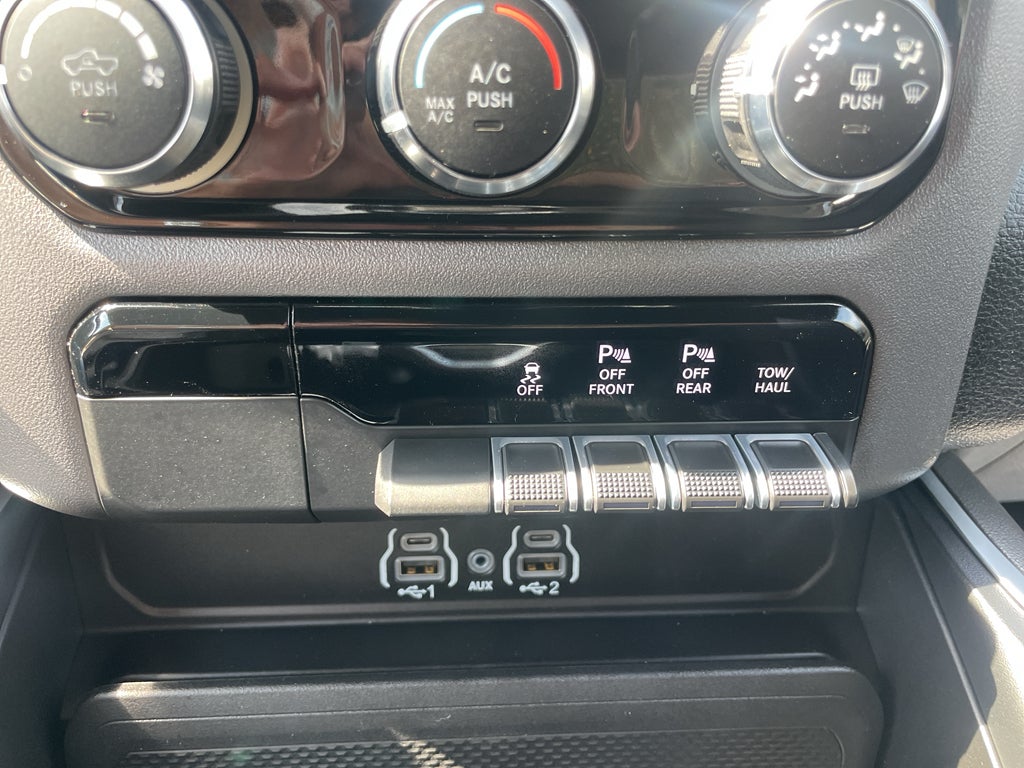 2026 RAM 1500 Express