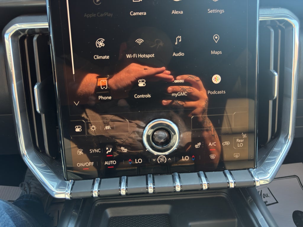 2024 GMC Acadia FWD Elevation