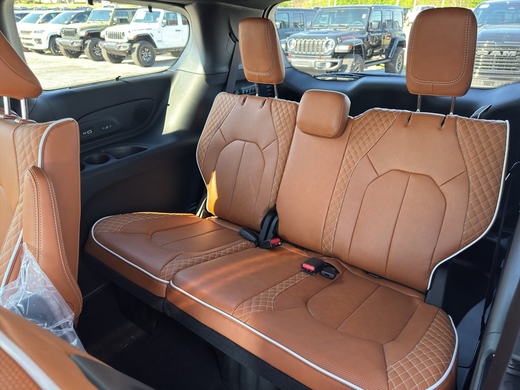 2026 Chrysler Pacifica Pinnacle