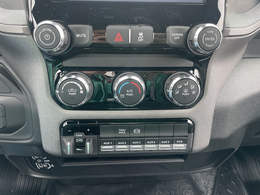 2026 RAM Ram 3500 Chassis Cab Tradesman