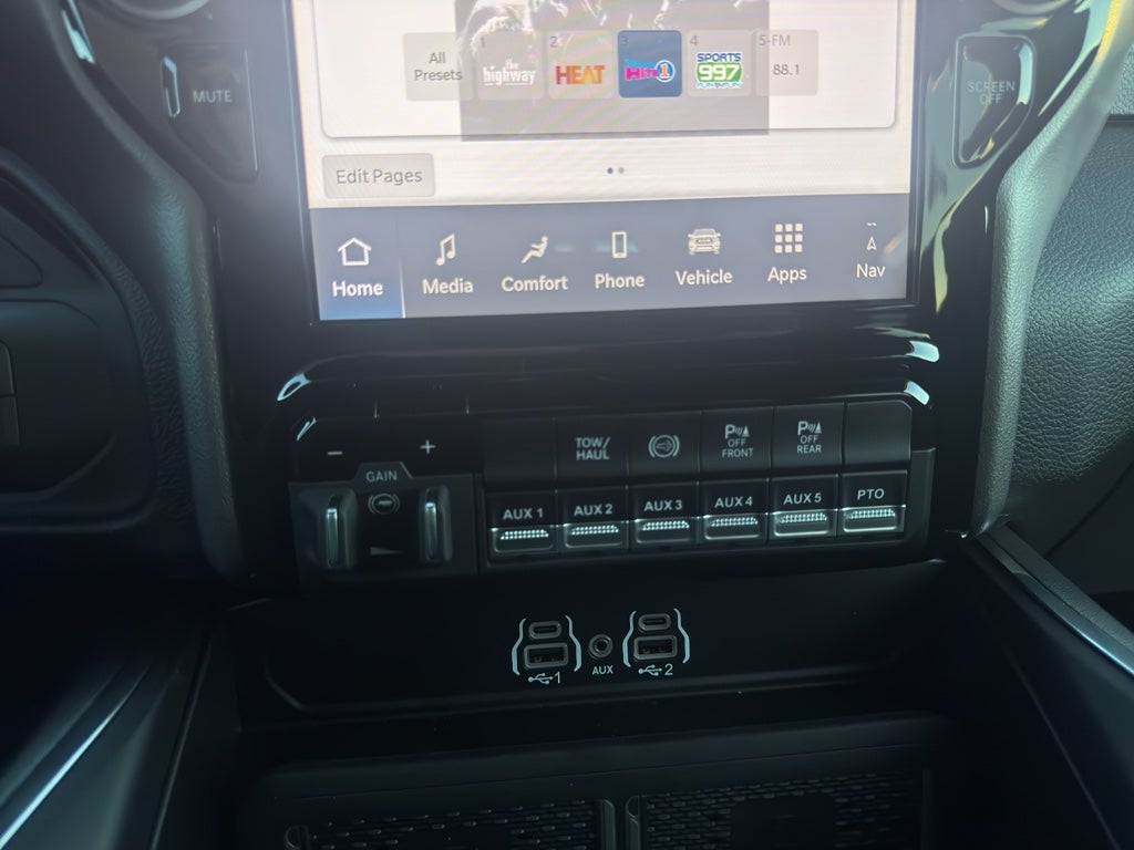 2026 RAM Ram 3500 Chassis Cab Laramie