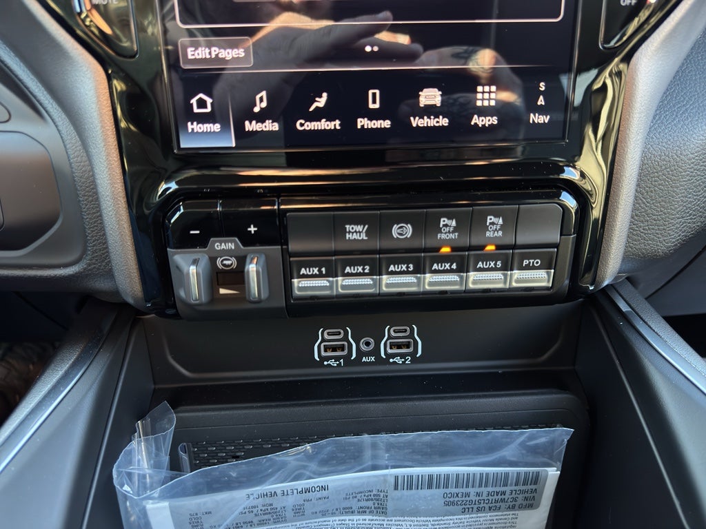 2026 RAM 3500 Chassis Laramie