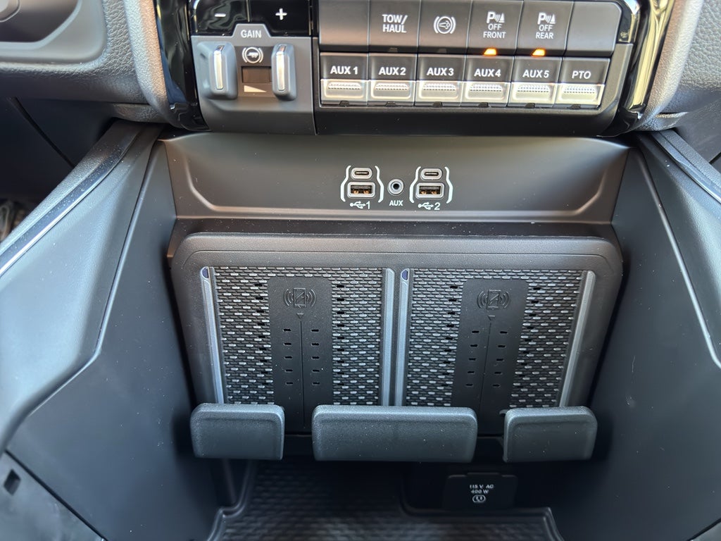 2026 RAM 3500 Chassis Laramie