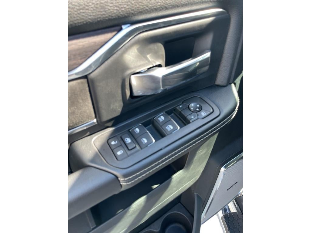 2026 RAM Ram 3500 Chassis Cab Laramie