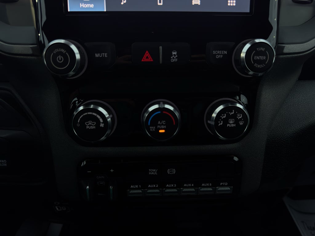 2025 RAM Ram 3500 Chassis Cab Tradesman