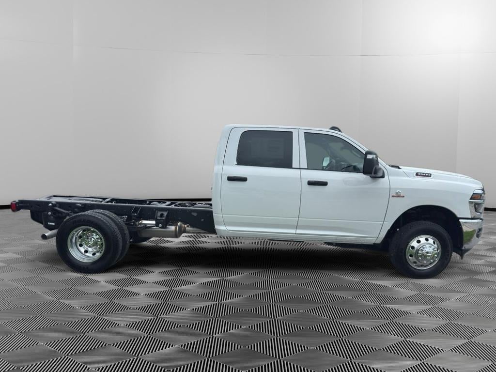 2025 RAM Ram 3500 Chassis Cab Tradesman