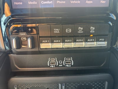 2026 RAM Ram 3500 Chassis Cab Laramie