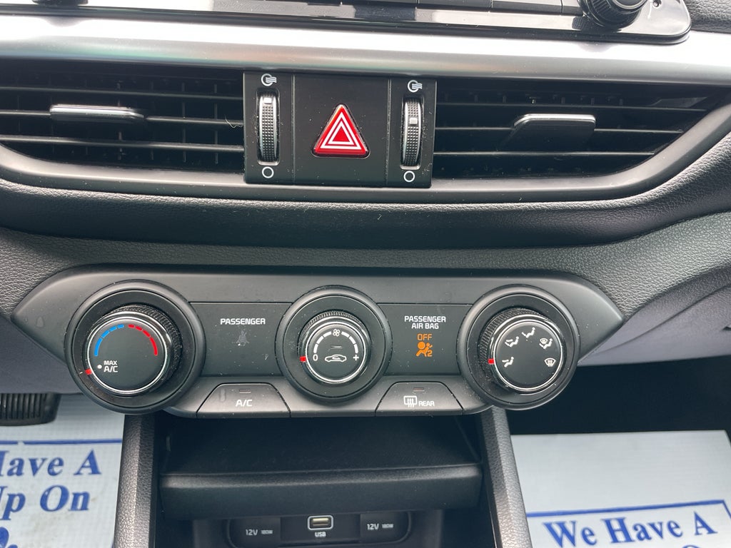 2022 Kia Forte LXS