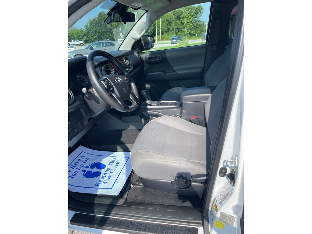 2022 Toyota Tacoma SR