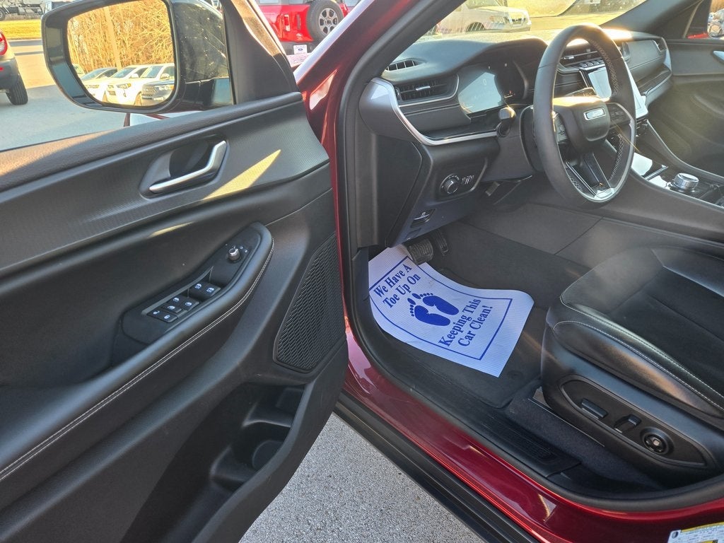 2023 Jeep Grand Cherokee L Altitude