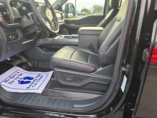 2025 Ford F-350SD F-350® LARIAT®