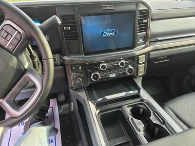 2025 Ford F-350SD F-350® LARIAT®