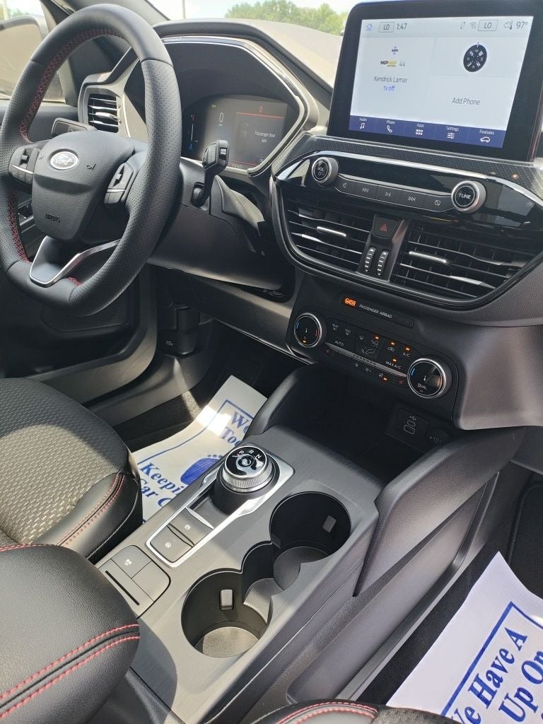 2025 Ford Escape Hybrid ST-Line