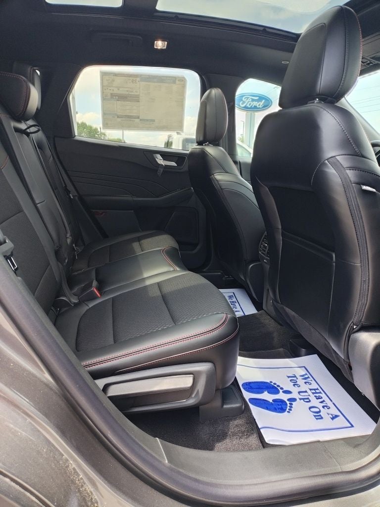 2025 Ford Escape Hybrid ST-Line