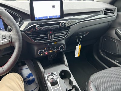 2025 Ford Escape Hybrid ST-Line