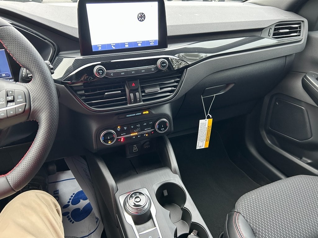 2025 Ford Escape Hybrid ST-Line