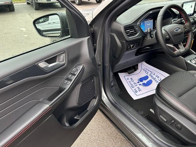 2025 Ford Escape Hybrid ST-Line