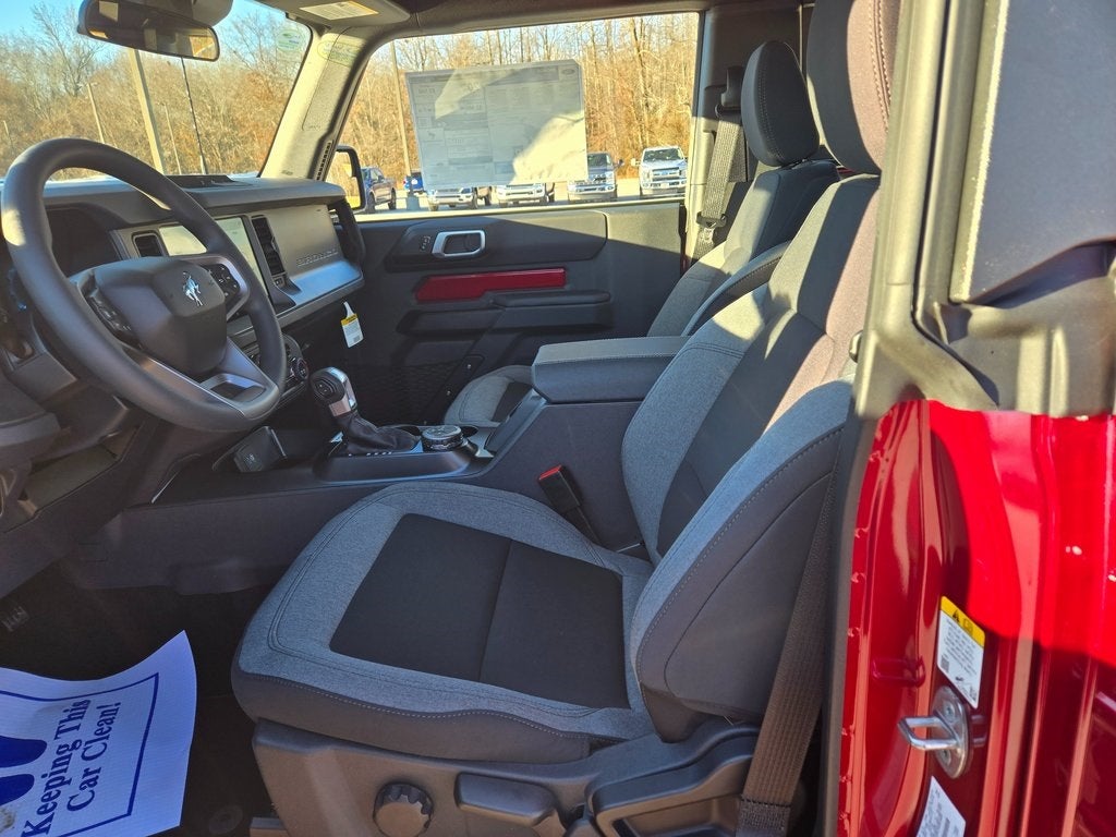 2025 Ford Bronco Base