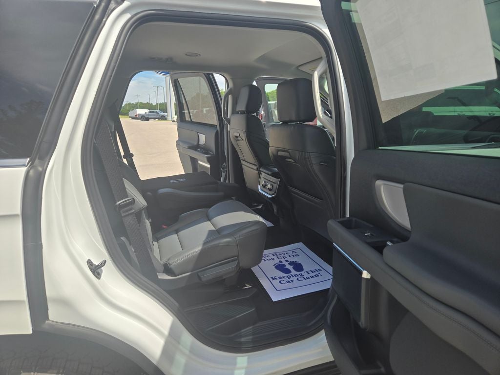 2026 Ford Expedition Active