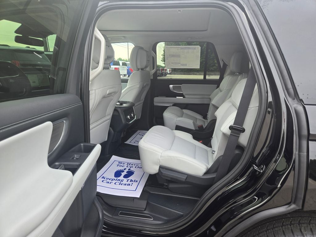 2027 Ford Expedition 4X4 PLATINUM