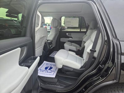 2027 Ford Expedition Platinum
