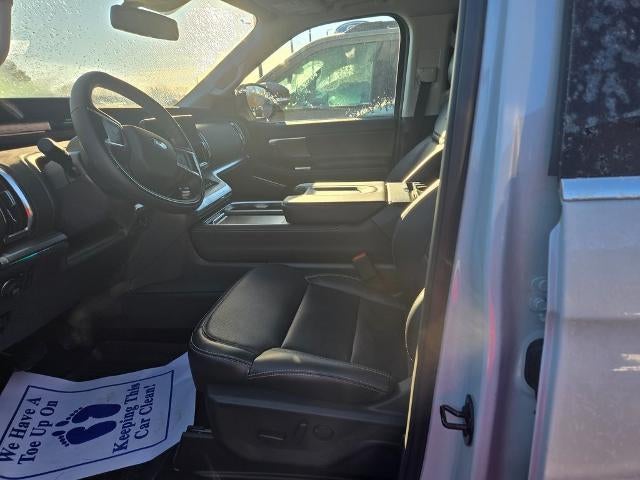 2025 Ford Expedition Platinum®