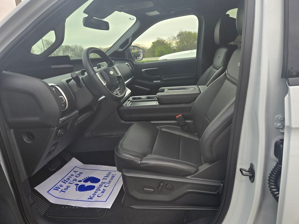 2026 Ford Expedition Platinum®