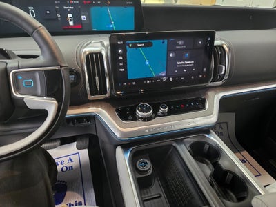 2025 Ford Expedition Platinum®