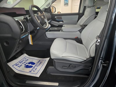 2025 Ford Expedition Platinum®