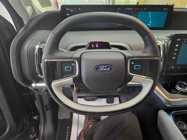 2025 Ford Expedition Platinum®