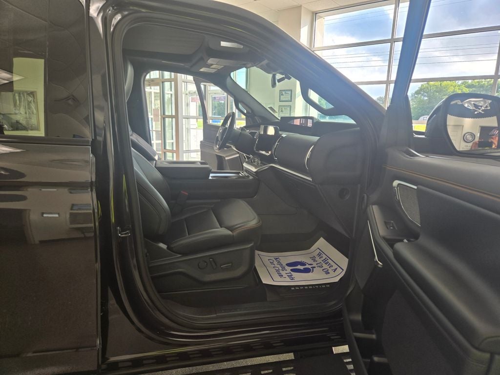 2027 Ford Expedition Tremor®