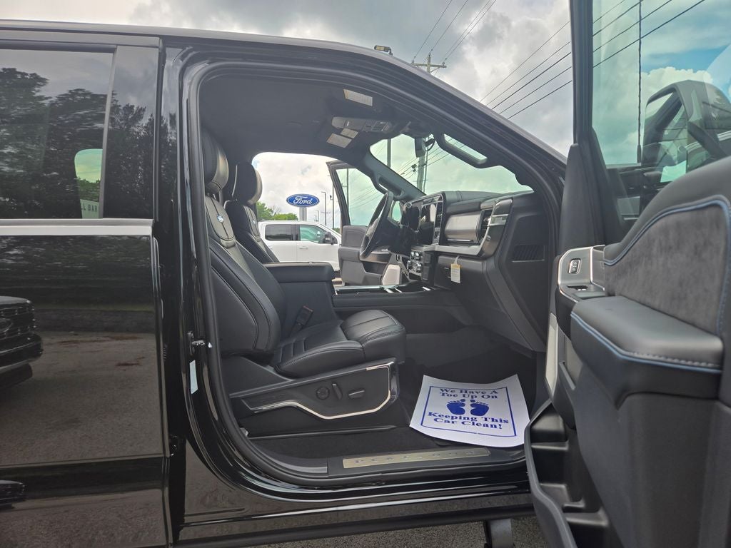 2026 Ford F-350SD F-350® Platinum®
