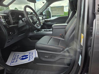 2025 Ford F-350SD F-350® Lariat®