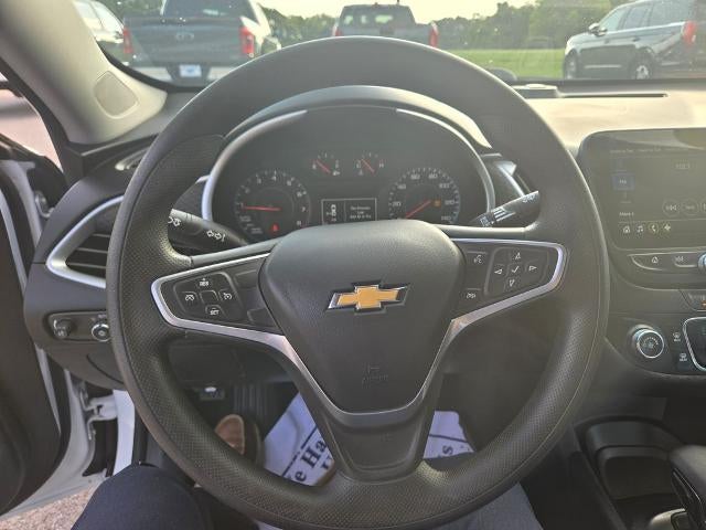 2022 Chevrolet Malibu LS 1LS