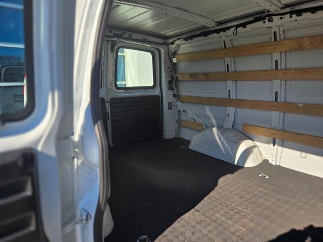 2024 GMC Savana 2500 Work Van