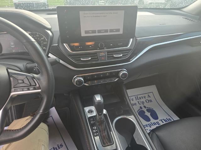 2023 Nissan Altima 2.5 SR