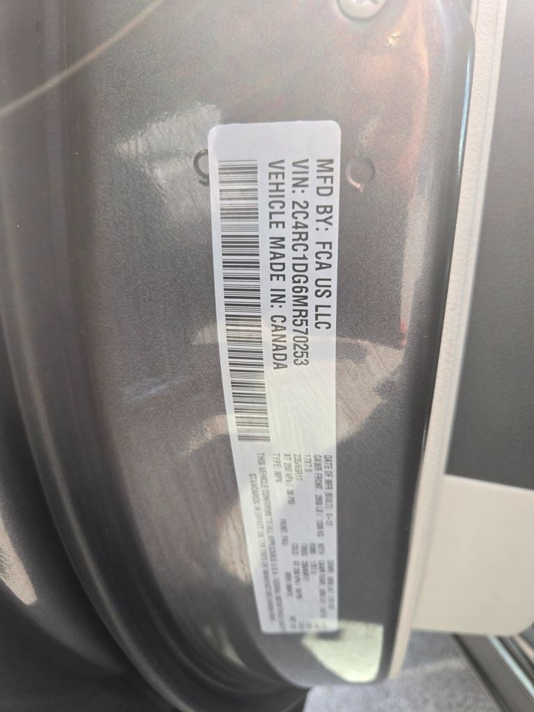 2021 Chrysler Voyager LXI