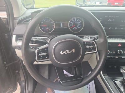 2022 Kia Carnival LX