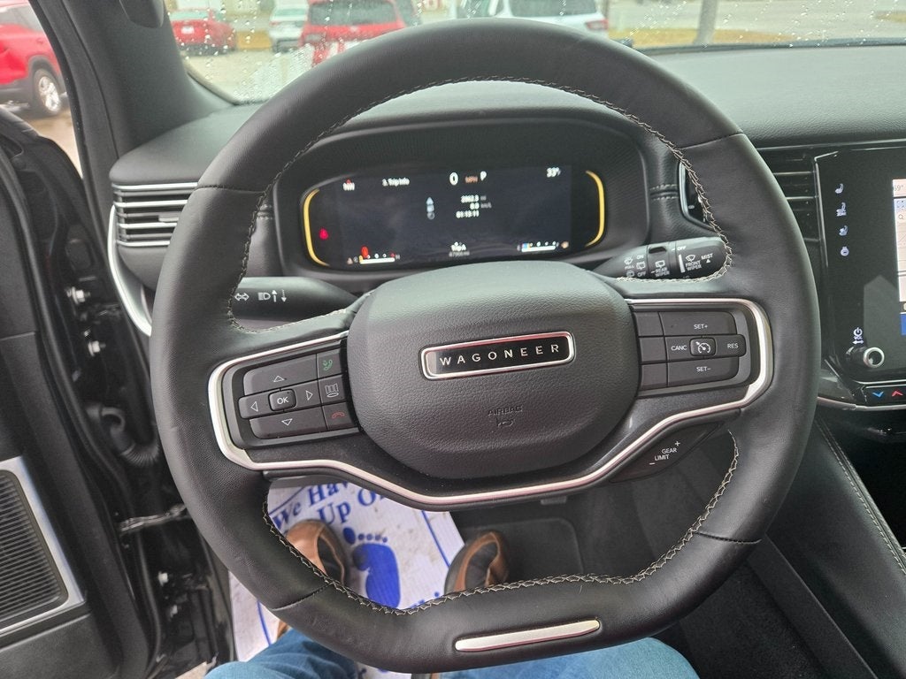 2023 Jeep Wagoneer Base