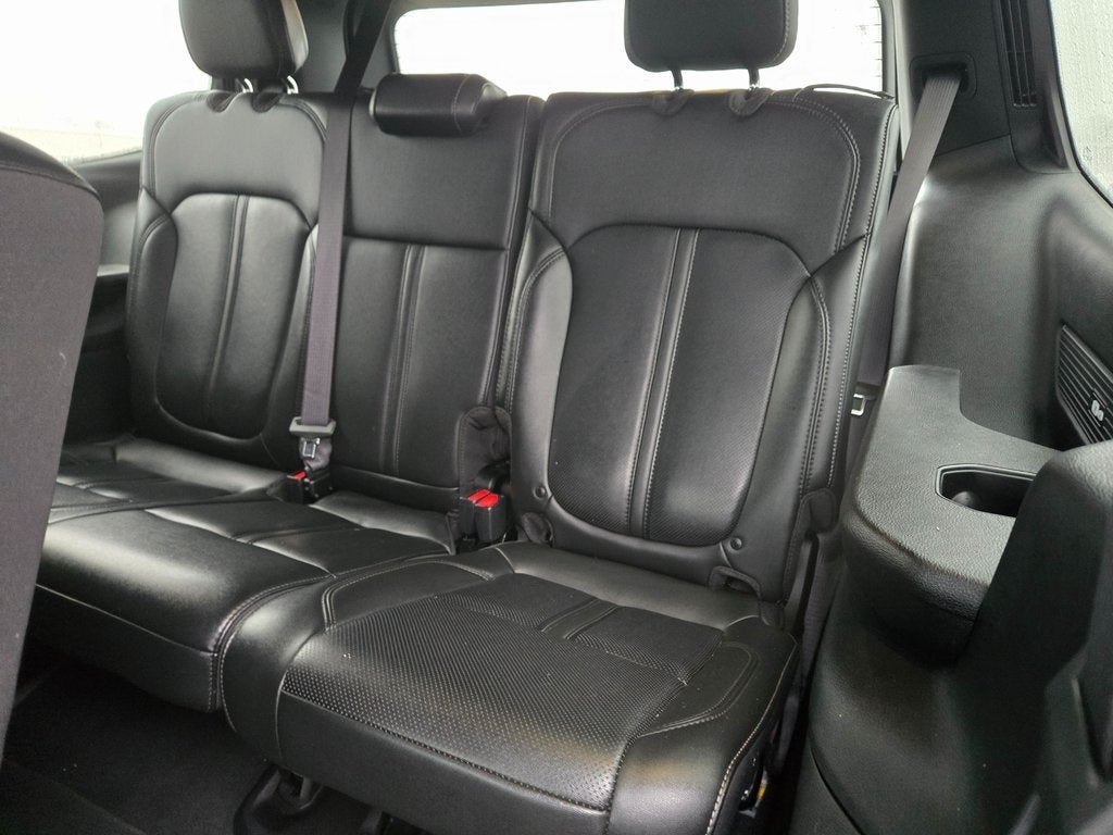 2023 Jeep Wagoneer Base