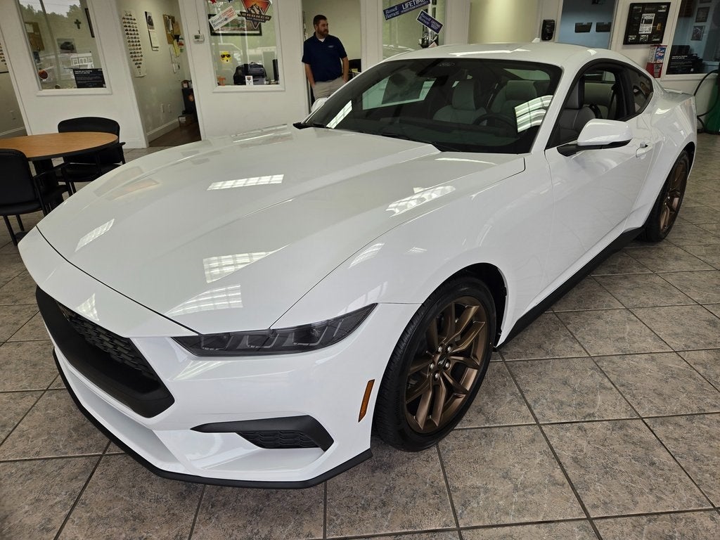 2025 Ford Mustang EcoBoost Premium